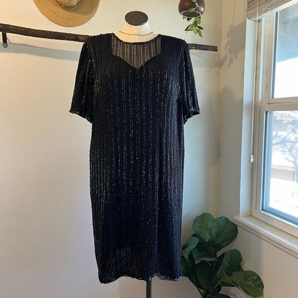 Black 100% Silk Beaded Sequin Sparkle Short Sleeve Knee Length Dress Size 22/24 - Picture 1 of 13